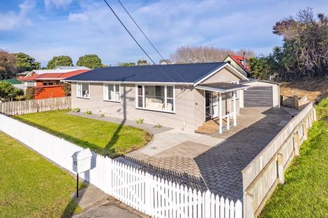 Photo of property in 32 Broadhead Avenue, Tawhero, Whanganui, 4501