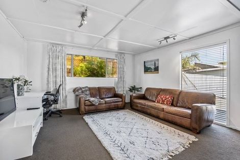 Photo of property in 2/21 Hythe Terrace, Mairangi Bay, Auckland, 0630