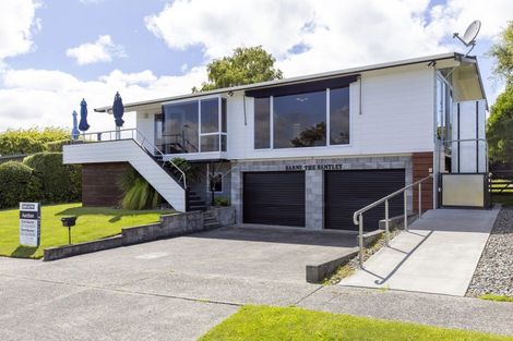 Photo of property in 30 Pokaka Crescent, Wharewaka, Taupo, 3330
