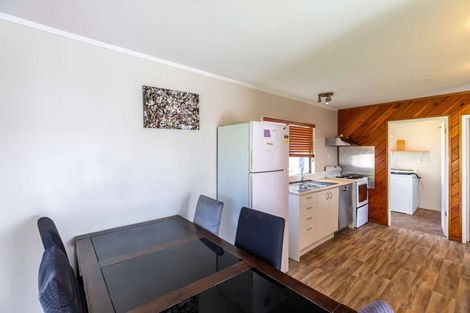 Photo of property in 2/23 Flaunty Place, West Harbour, Auckland, 0618