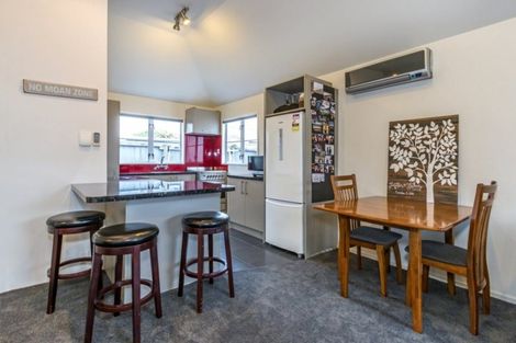 Photo of property in 2/4 Morrison Avenue, Northcote, Christchurch, 8052