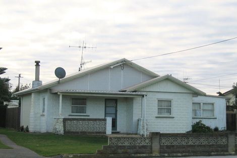 Photo of property in 67 Moana Street, Otaki Beach, Otaki, 5512