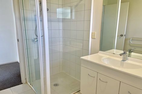 Photo of property in 1 Summerland Drive, Henderson, Auckland, 0612