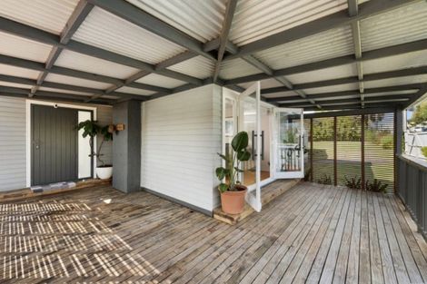 Photo of property in 265 Hepburn Road, Glendene, Auckland, 0602