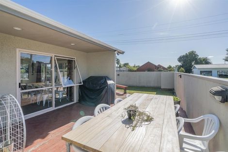 Photo of property in 16 Lee Street, Whitianga, 3510