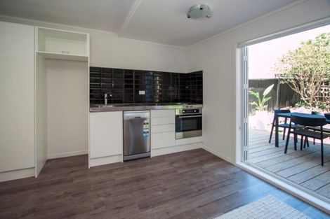 Photo of property in 7 Cumberland Avenue, Westmere, Auckland, 1022