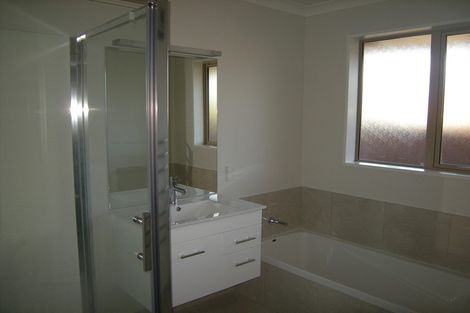 Photo of property in 15h Marlowe Place, Rolleston, 7614