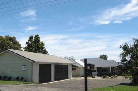 Photo of property in 52 Wharf Road, Clarks Beach, Pukekohe, 2679