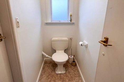 Photo of property in 16 Daniels Road, Redwood, Christchurch, 8051