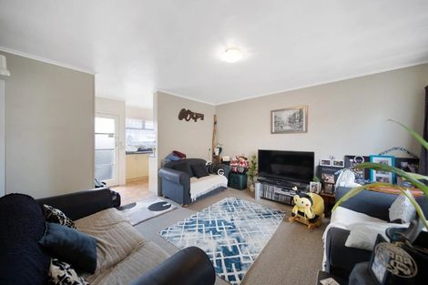 Photo of property in 4/11 Oakland Avenue, Papatoetoe, Auckland, 2025