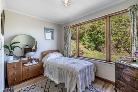 Photo of property in 78 Marine Parade, Bluff, 9814