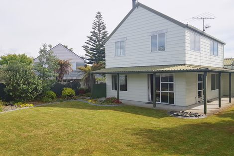 Photo of property in 56b Youngs Road, Papakura, 2110