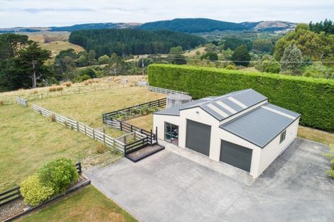 Photo of property in 32 Stoneleigh Lane, Aokautere, Palmerston North, 4471