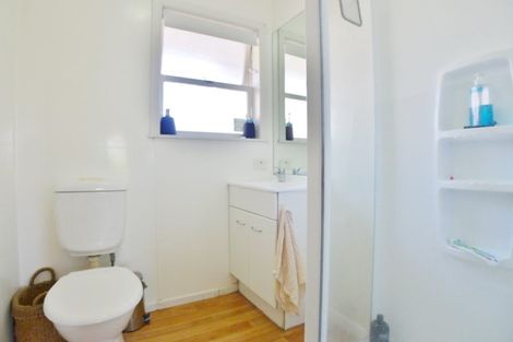 Photo of property in 3/6 Corrella Road, Belmont, Auckland, 0622