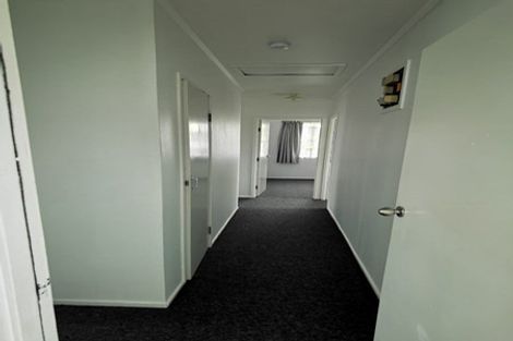 Photo of property in 4 Marybeth Place, Rosehill, Papakura, 2113