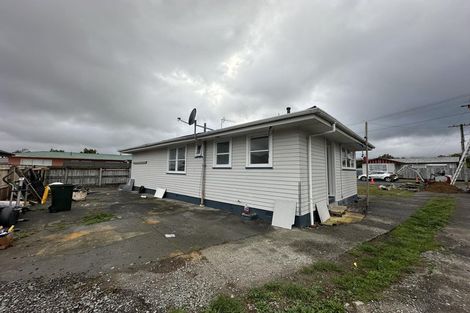Photo of property in 27 Freyberg Street, Levin, 5510