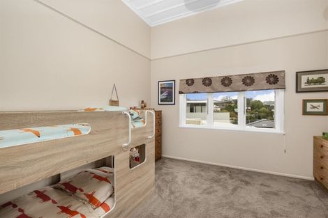 Photo of property in 43 Pleasant Road, Glen Eden, Auckland, 0602