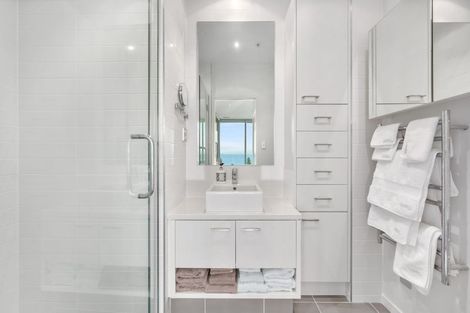 Photo of property in Sentinel Apartments, 802/3 Northcroft Street, Takapuna, Auckland, 0622