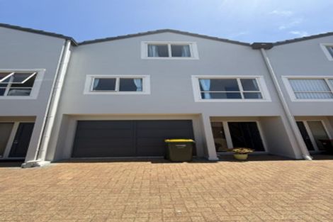 Photo of property in 14/57 Gladstone Road, Northcote, Auckland, 0627