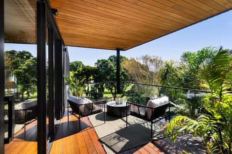 Photo of property in 12a Baring Terrace, Strandon, New Plymouth, 4312