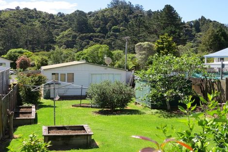 Photo of property in 80 Watt Street, Coromandel, 3506