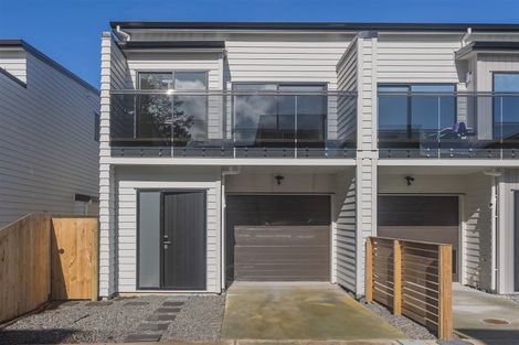 Photo of property in 15 Korokio Lane, Henderson, Auckland, 0612