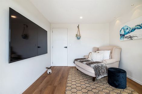 Photo of property in 155 Spinella Drive, Bayview, Auckland, 0629