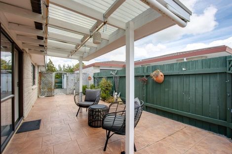 Photo of property in 1/52 Avondale Road, Taradale, Napier, 4112