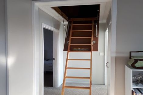 Photo of property in 11 Fantail Court, Orewa, 0931