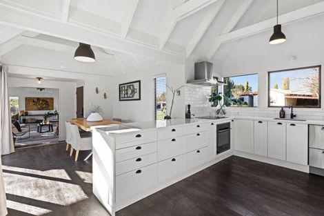 Photo of property in 5 Rush Place, Havelock North, 4130