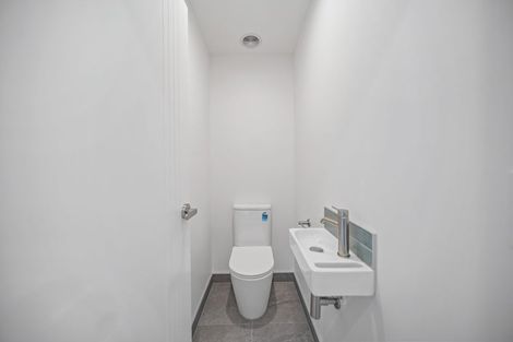 Photo of property in 7/97 Atkinson Road, Titirangi, Auckland, 0604