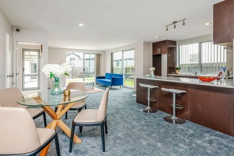 Photo of property in 208 Porchester Road, Takanini, 2112