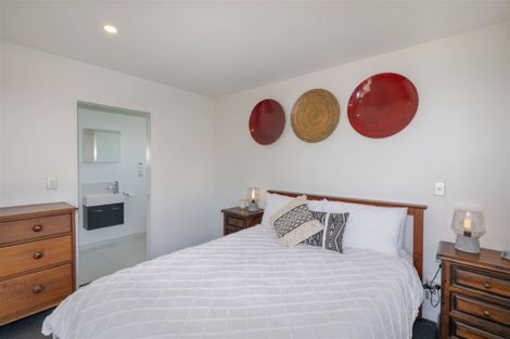 Photo of property in 32 Eyrewell Road, Pegasus, 7612