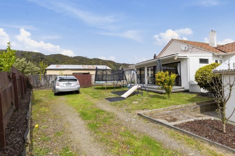 Photo of property in 6 Macky Street, Taita, Lower Hutt, 5011