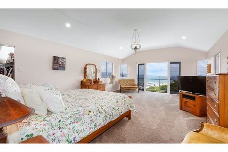 Photo of property in 15 George Gee Drive, Korokoro, Lower Hutt, 5012