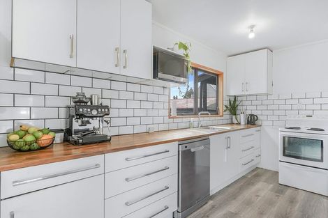 Photo of property in 74a Kahikatea Drive, Melville, Hamilton, 3206