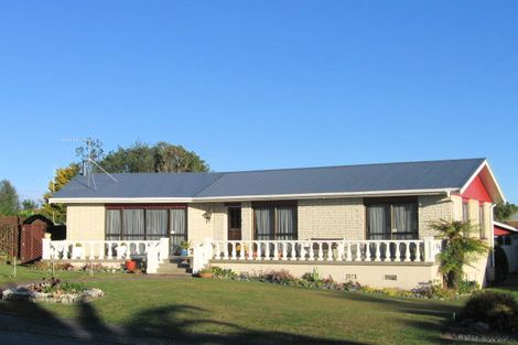 Photo of property in 6 Titoki Place, Pukete, Hamilton, 3200