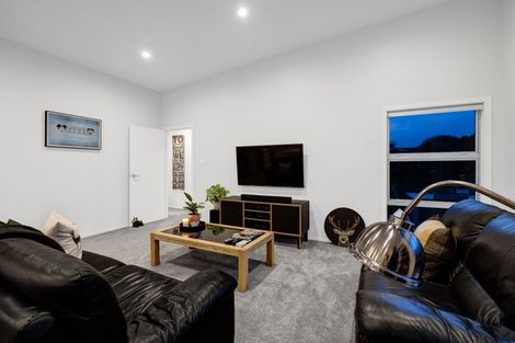 Photo of property in 17 Victoria Street, Hawera, 4610