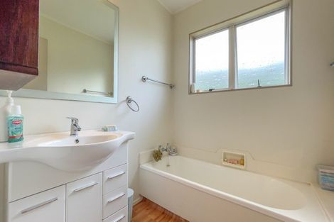 Photo of property in 102 Tararu Creek Road, Thames, 3500