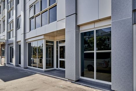 Photo of property in 5 Kent Terrace, Mount Victoria, Wellington, 6011