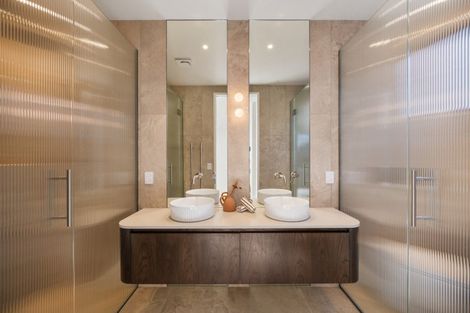 Photo of property in 1 Serpentine Street, Wanaka, 9305
