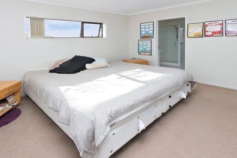 Photo of property in 71 Keri Vista Rise, Papakura, 2110