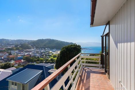 Photo of property in 24 Knoll Street, Island Bay, Wellington, 6023
