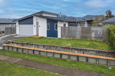 Photo of property in 6 Memorial Drive, Motueka, 7120