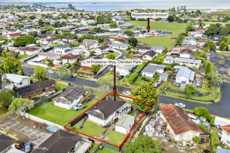 Photo of property in 14 Frobisher Way, Clendon Park, Auckland, 2103