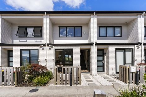 Photo of property in 14 Matakohe Road, Westgate, Auckland, 0814