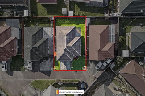 Photo of property in 16 Stellata Court, Randwick Park, Auckland, 2105