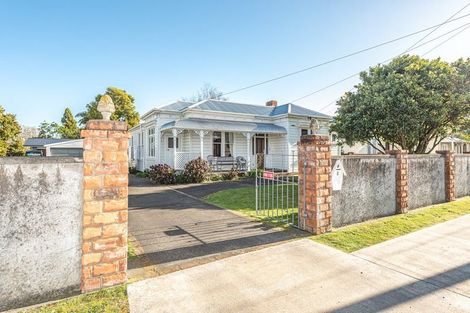 Photo of property in 5 Argyle Street, Whanganui, 4500