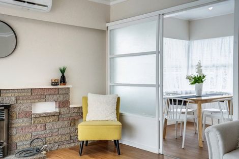 Photo of property in 21 Idlewild Avenue, Mangere, Auckland, 2022