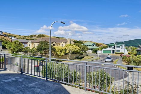 Photo of property in 23 Kilkelly Close, Tawa, Wellington, 5028